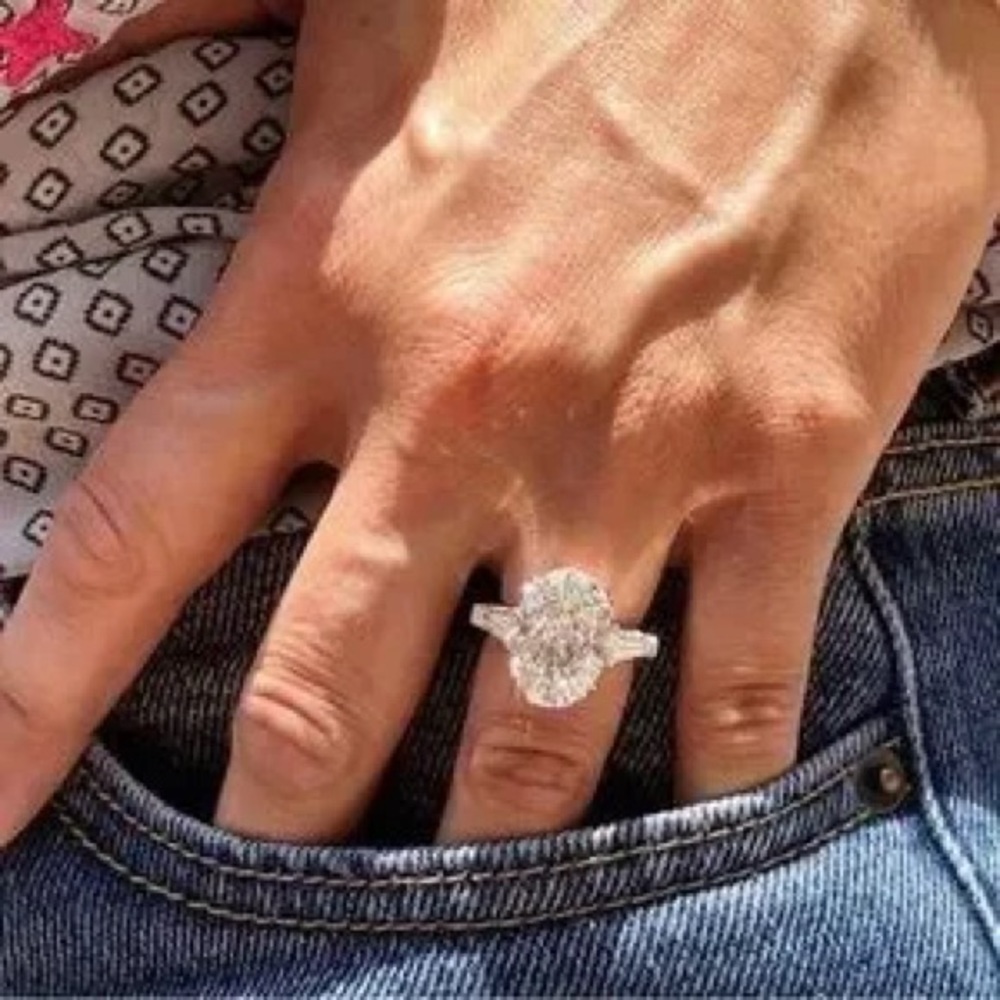 3 Carat Oval 18K White Gold